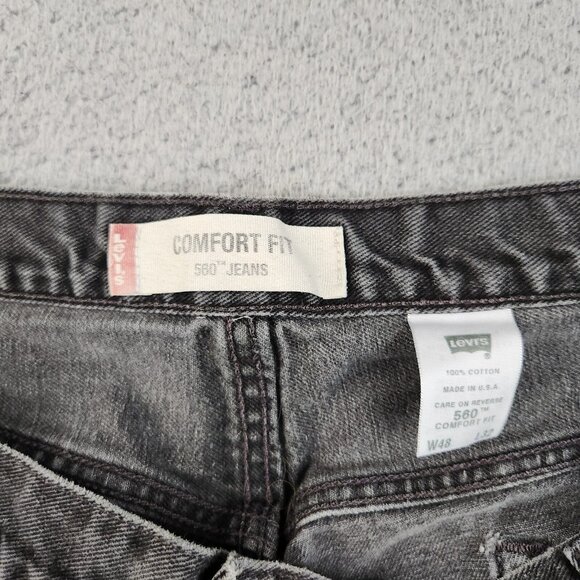 VTG Comfort Fit Levis Jeans Mens 48x32 Black Y2K 560 Loose Tapered Denim Pants - Picture 11 of 14